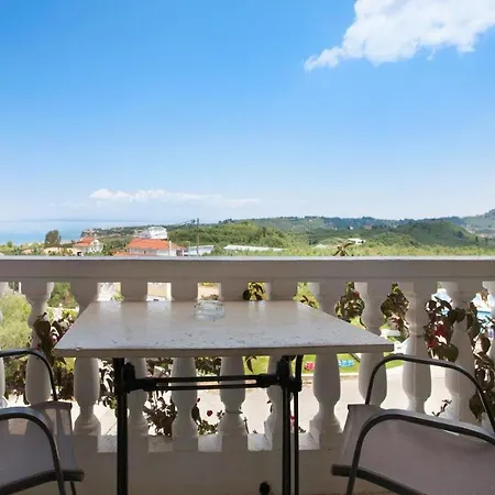 Ξενοδοχείο με διαμερίσματα Zante View & Τσιλιβί