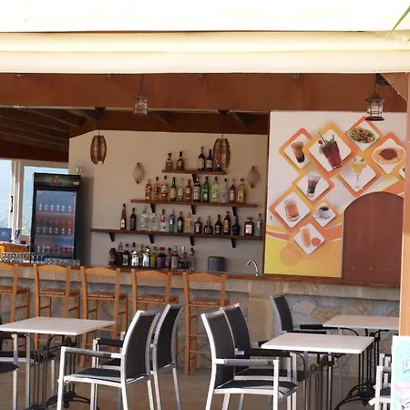 Ξενοδοχείο με διαμερίσματα Zante View & 3*